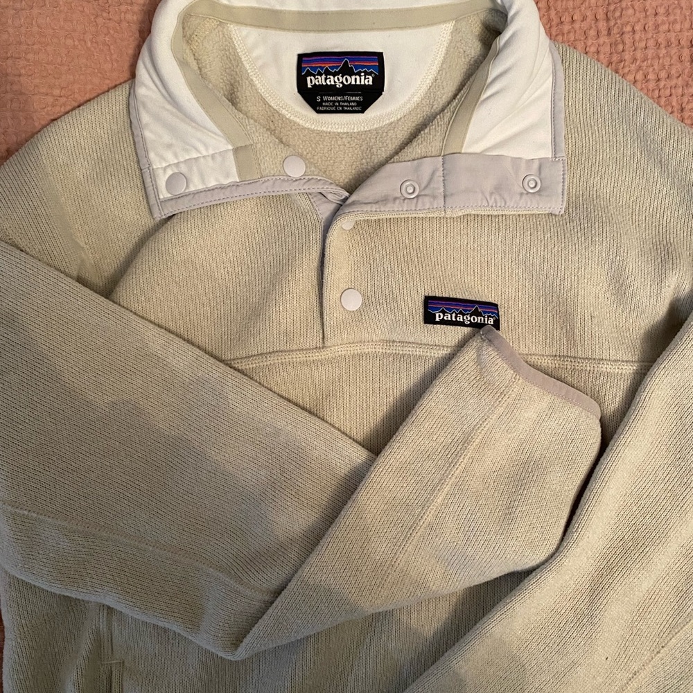 Patagonia Cream synchilla snap fleece